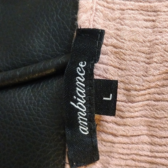 Ambiance sleeveless top L - Picture 5 of 6